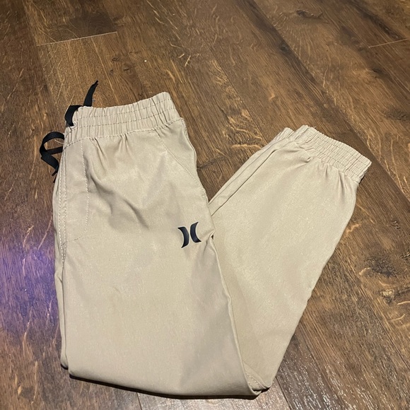 Hurley 2 pairs of Black and Tan pants size 5/6 brand new without tags - Picture 6 of 6